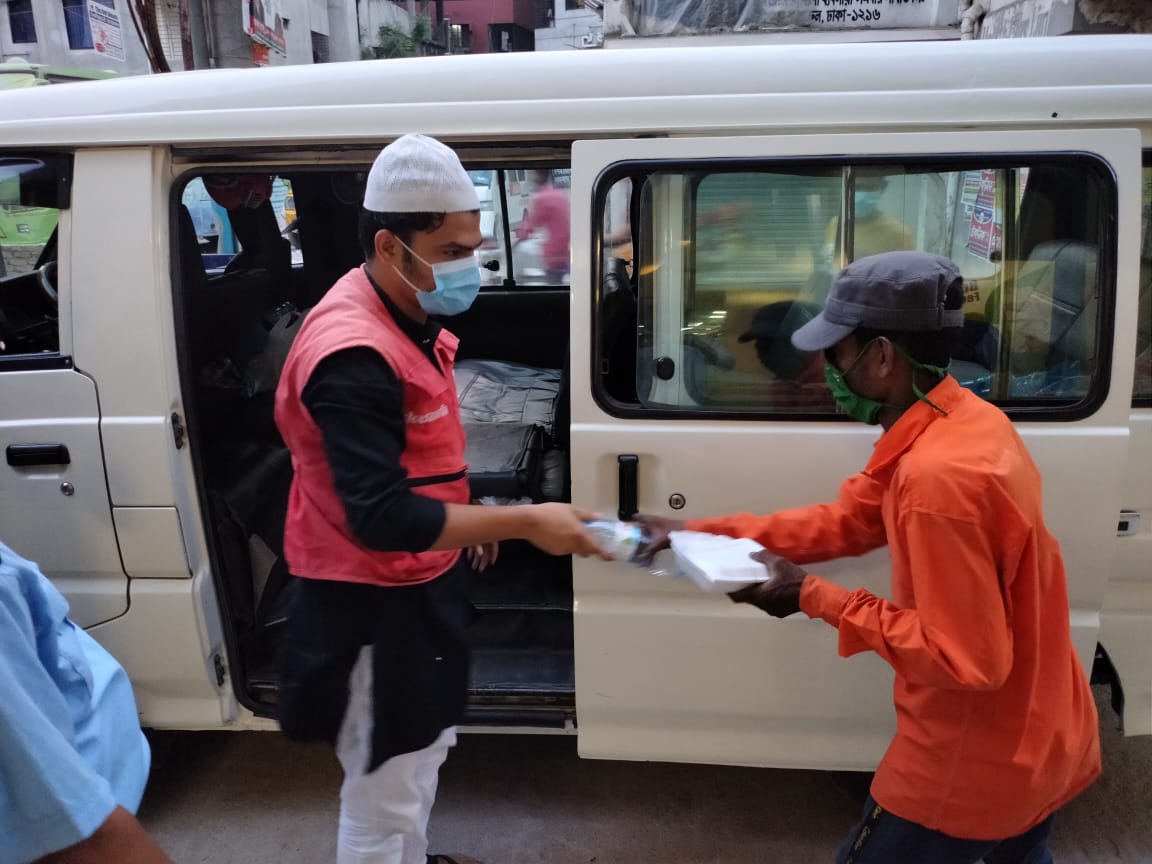 পথচারীদের জন্য ইফতার-২০২১