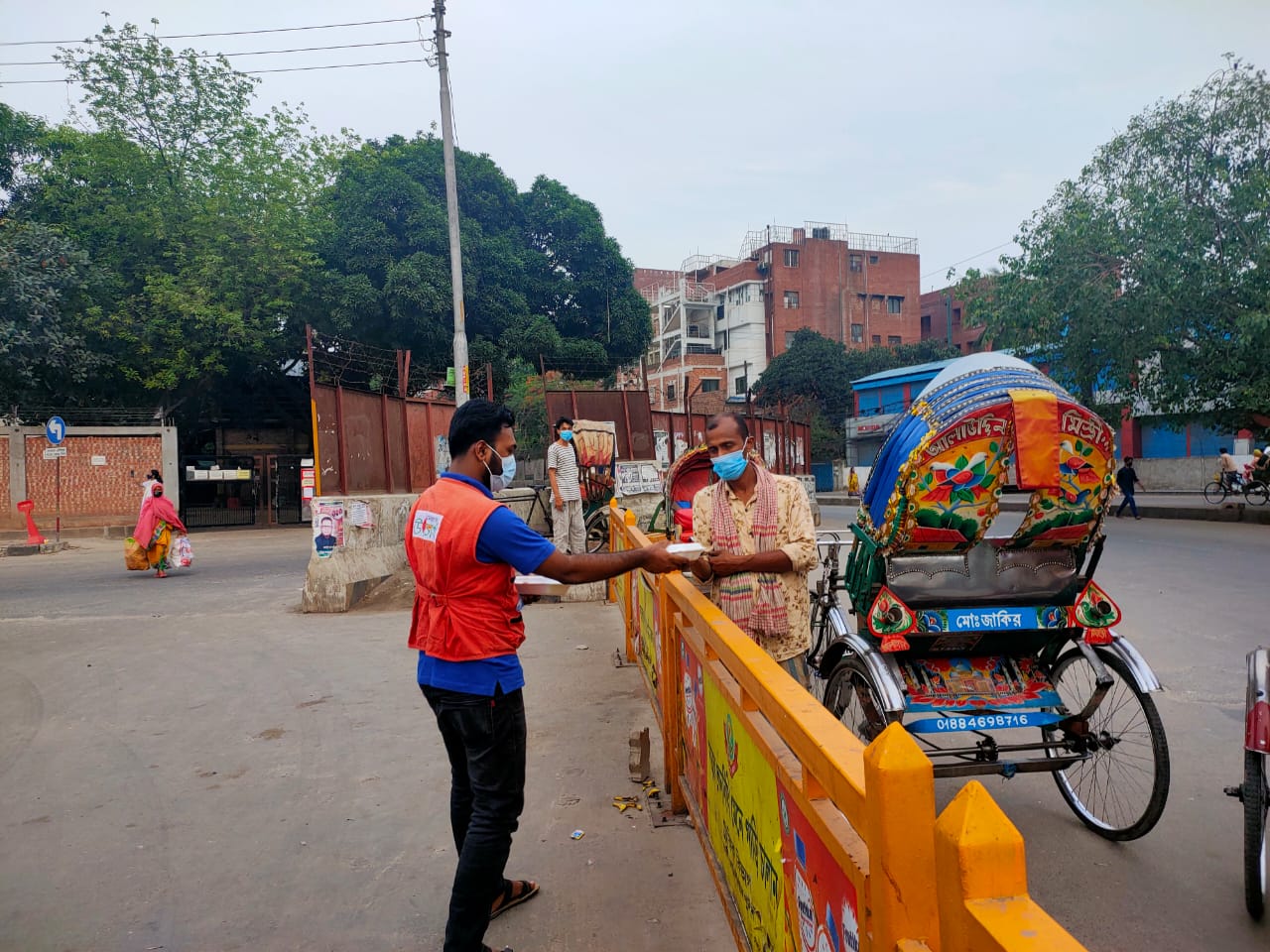 পথচারীদের জন্য ইফতার-২০২১
